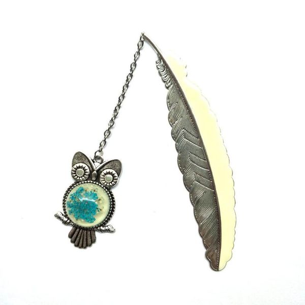 

luminous feather bookmarks retro temperament glow big butterfly metal bookmark classical fluorescent various styles