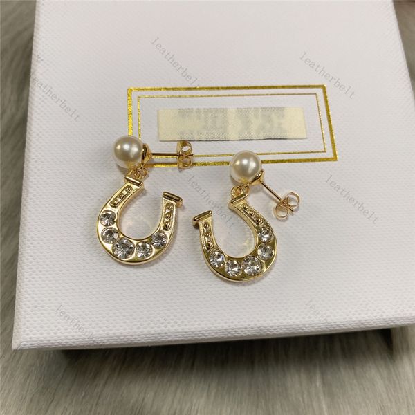

letter shape ear stud delicate diamond charm classic design pearl earring women simple gold earrings, Golden
