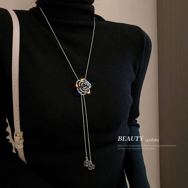 

korea dongdamen diamond studded rose necklace temperament long sweater chain autumn winter ins simple and versatile necklace, Silver