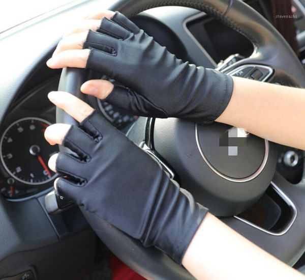 Fünf Finger Handschuhe Frühlings- und Sommer-Frauen-Halbfinger-Sonnenschutzmittel Kühle Fahren weibliche dünne elastische Etikette R491