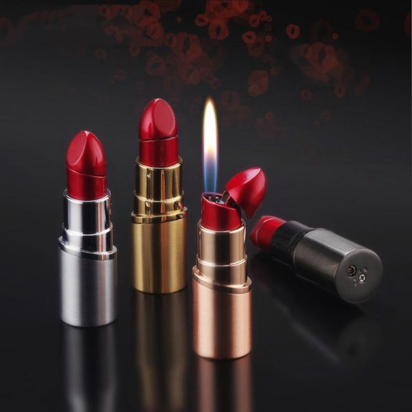 Nuova forma di rossetto Accendisigari adorabile Butano Fiamma aperta Accendifuoco senza gas Accendino a pietra focaia Regalo di Natale per fumatori da donna