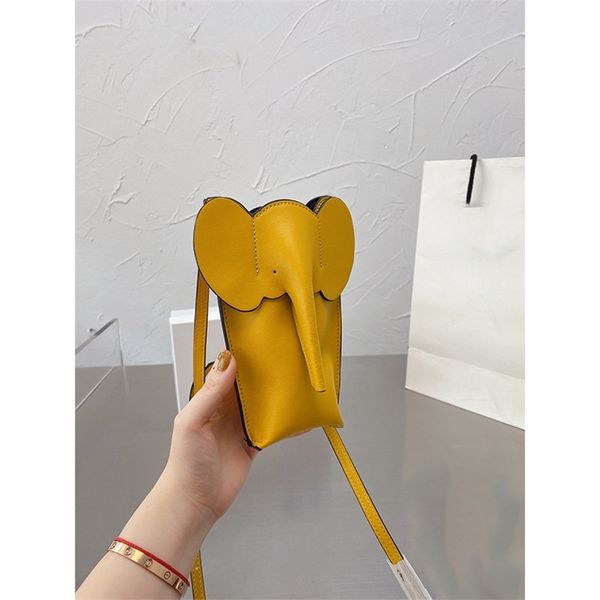 

2021 lovic love elephant mobile phone bag high version simple big ear girl shoulder luxuryss designerss yw