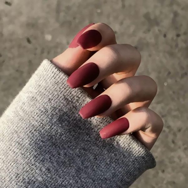 

false nails 24pcs/set red frosted ballet medium length fake with glue fashion pure color nail patches women manicure tool, Red;gold