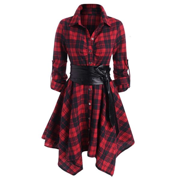 

wear medium long sleeve plaid belt, White;black