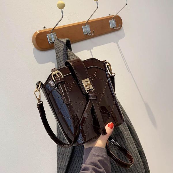 

evening bags womens handbags this women's 2021 fashion messenger bag purses