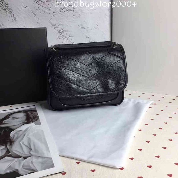

hasp trend large-capacity luxury fashion bags patent leather womens totes bag plain diagonal chain wandering handbag pleated letter handbags