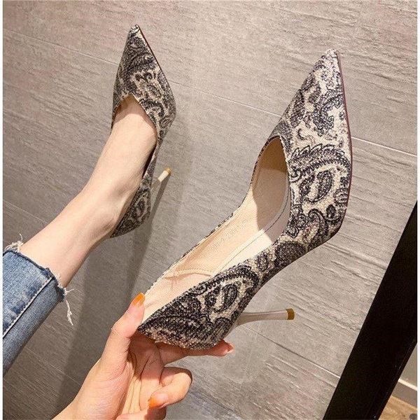 

dress shoes 2021 korean version of the wild fine with small fresh rhinestone pointed single women, Black
