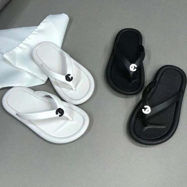 

little fragrant character slipper female ins tide clip outside wearing non-slip bath fashion flat net red splint beach cool drag slippers, Black