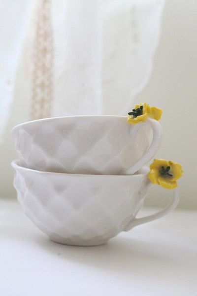 

mugs creative design ceramic coffee mug with yellow flower decoration 250ml
