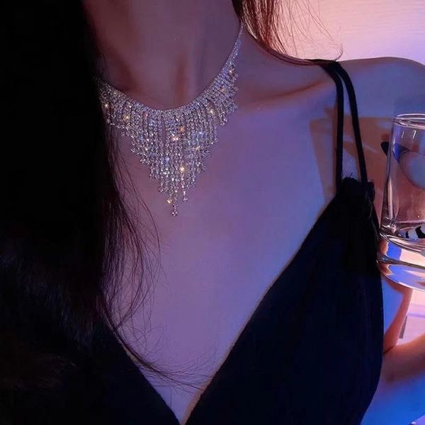 

pendant necklaces 2021high-end luxury rhinestone tassel necklace for women's weddingparty jewelry gift with sparkling geometriccrystal, Silver