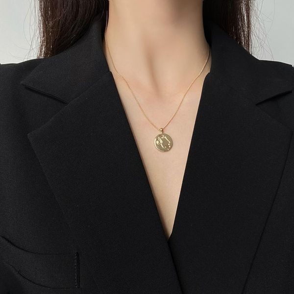 

chains temperament trend necklace abstract face shape round pendant personality fashion sweater chain female, Silver