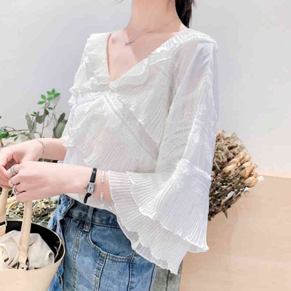 

women's blouses & shirts arrival summer korea fashion flare sleeve white lace shirt women loose v-neck sweet ruffles blouse fema