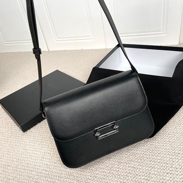 

classic fashion designer2021 high-quality leather underarm bag niche design small square wild cross-body female light luxury