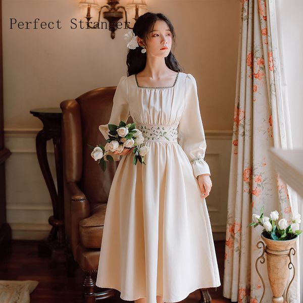

2021 autumn new arrival elegant square collar flower embroidry collect waist women long dress, Black;gray