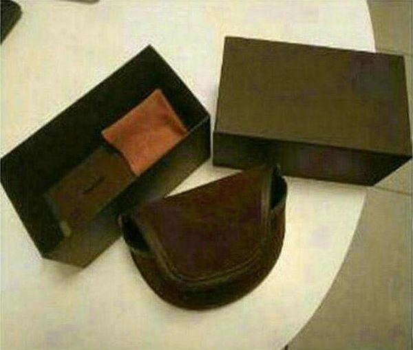 

4 colors to choose from brand women sunglasses box designer men's sun glasses