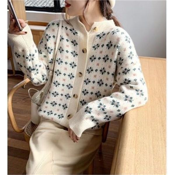 

web celebrity sweater coat female outside the east gate in the spring and autumn wear jacquard sweater, cardigan 210522, White;black