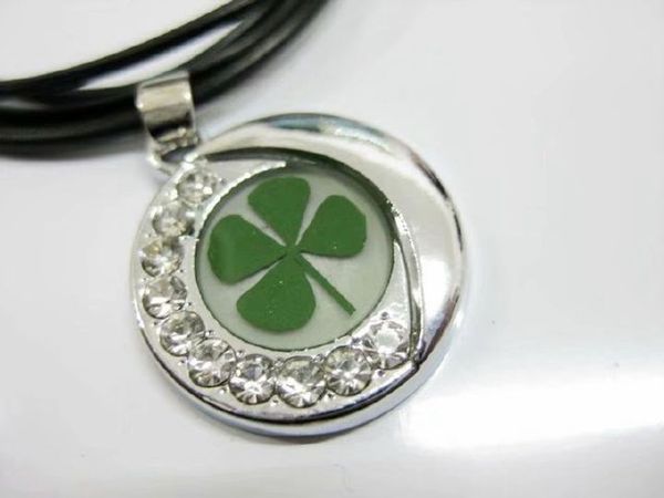 

100 pcs charm pendant four leaf clover fashion jewelry lucky real authentic, Silver