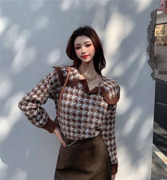 

autumn and winter loose retro doll collar houndstooth lapel v-neck contrast sweater pullover 210514, White;black