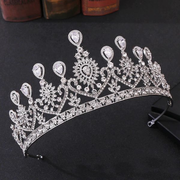 Başlıklar Shinning Tiaras ve Taçlar Gelin Büyük Hollow Crystal Düğün Kraliyet Kraliçe Kral Saç Takı Kafa Aksesuarları