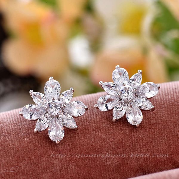 

women's japanese and korean jewelry clover anti allergy 925 silver needle versatile aaa zircon earrings, Black
