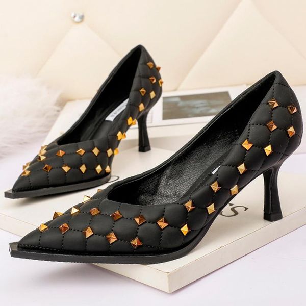 

dress shoes women's high heel pumps design celebrity nightclub rivet pointed shallow mouth large size, Black