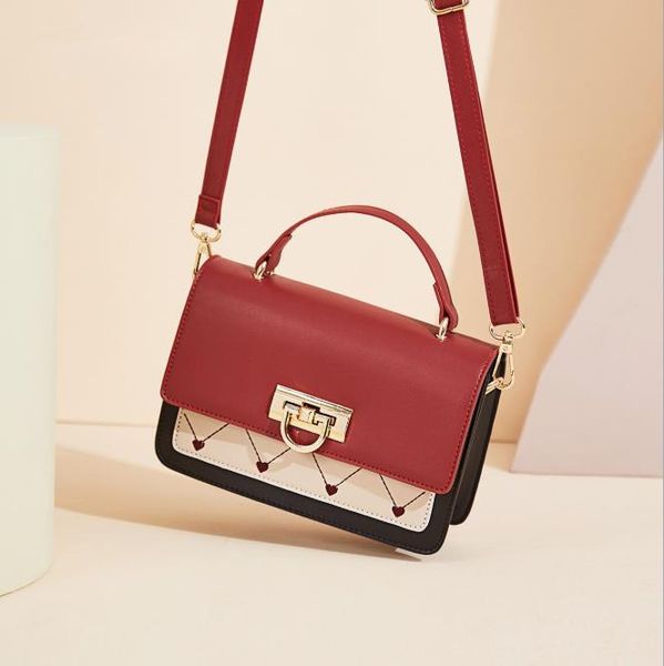 

2021 fashion one-shoulder messenger bags hit color western handbag small square bag