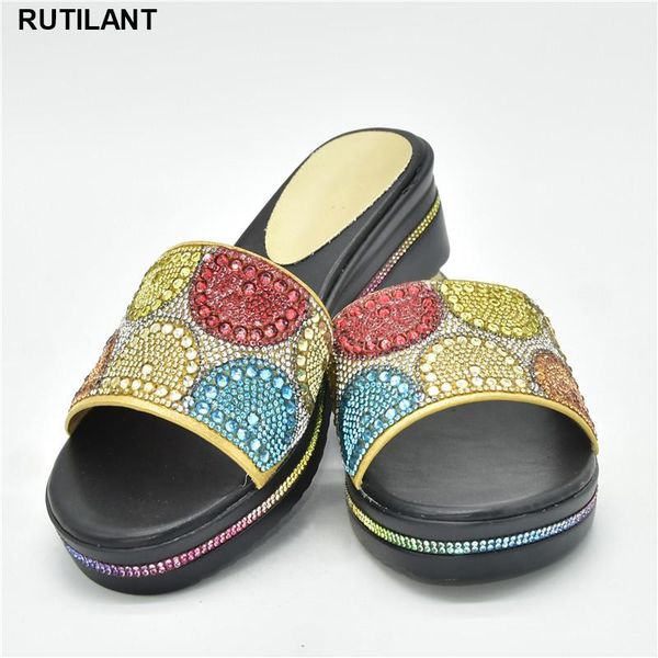 

dress shoes 2021 summer women crystal slippers glitter flat soft bling female candy color flip flops indoor ladies slides rhienstone pumps, Black