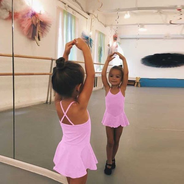 2021 новое сплошное слинг розовое платье ребенка детская одежда детские платья для девочек малыш девочка платья летние балетное платье девушка одежда Q0716