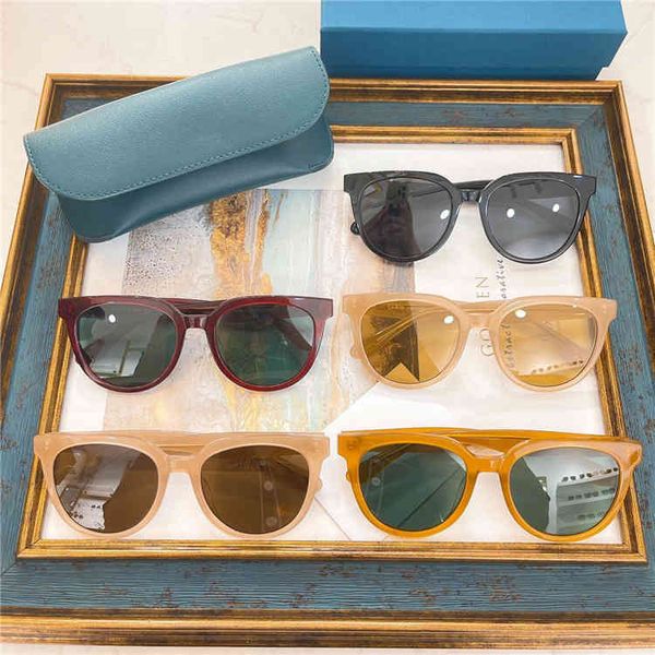 

2022 factory wholesale cari women's anti ultraviolet xiuzhi same net red round face tea korean pumpkin, White;black