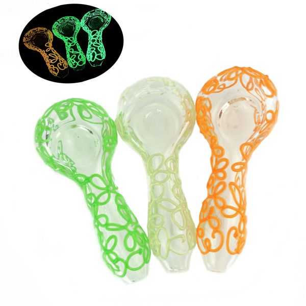 

Glass Spoon Hand Pipe Smoking Water Pipes Pyrex Oil Burner Tube Hand-blown 4 inch Glow In The Dark Tobacco Bowl Nail Tips