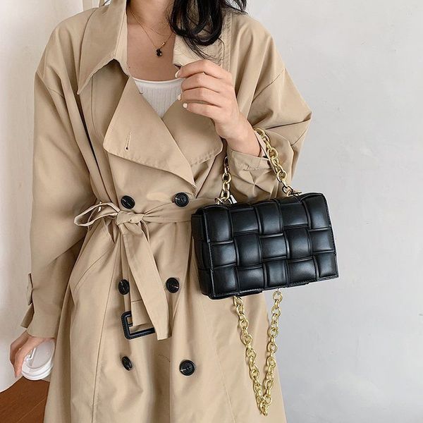 

louis vutton bagthick chain portable pillow 2021 autumn and winter new fashion woven girl small square soft messenger one shoulder tofu bagf