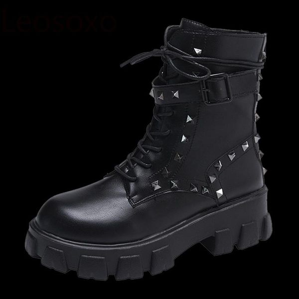 

boots 2021 autumn women korean version of fashion non-slip lacing comfortable personality rivet temperament female, Black