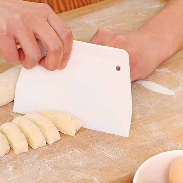 

plastic dough scrapers cream cake pizza spatula multipurpose white pastry cutter baking tool kitchen accessories & tools