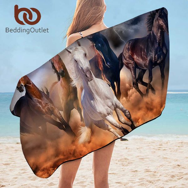 BeddingOutlet Horses Asciugamano da bagno 3D Galloping Wild Horse Microfibra Spiaggia Dusty Lightning Pography toalla 75x150cm 210728