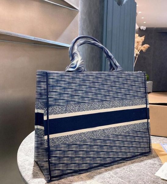 

branded crossbody handbag designer tote bag mini luxurys bags women selling large size brand trendy embroidered ladies classic