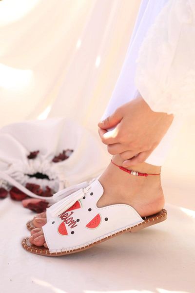 

women's white slippers, Black