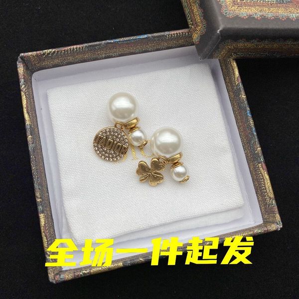 

family round earrings letters fashion luxury designer 21 jewelry d clover pearl female asymmetric, Red;brown