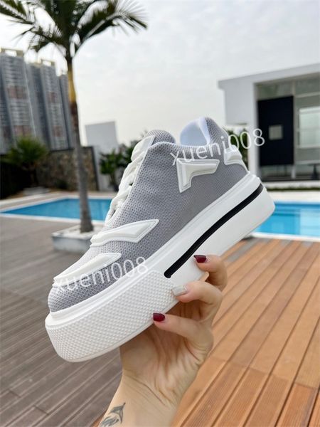 

classic women dress shoes luxury designer shoe black casual sneaker platform bottoms kitten heel fashion womens slippers ly211121, Red;white