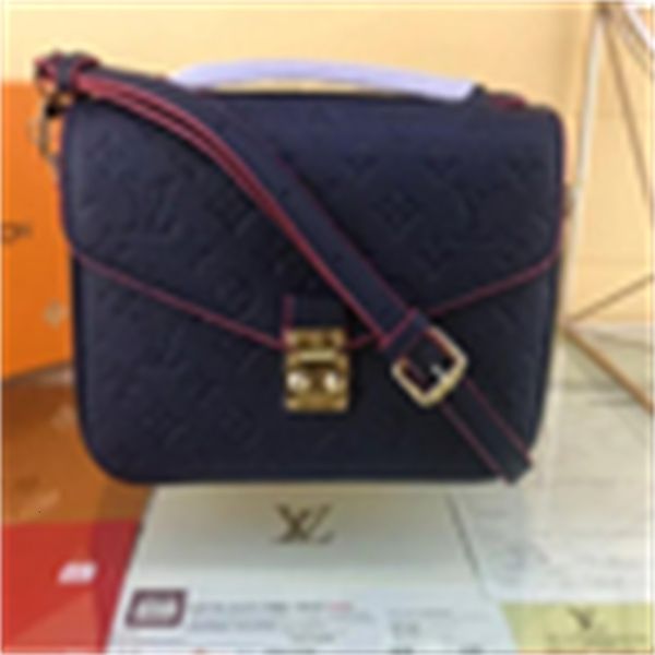 

bag, iconic brand bag designer shoulder totes luxury shoulder urban handbags original handles single bags m40780 cross body women's bag
