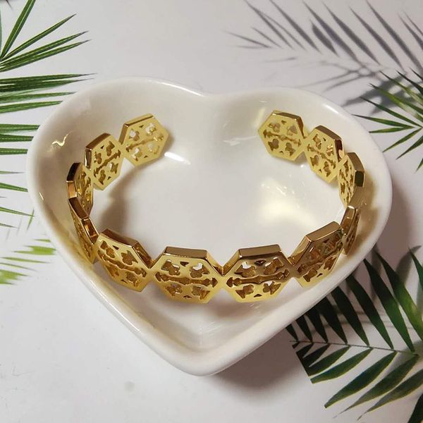 

tb gold plated hollow logo opening adjustable copper casting bracelet, Black