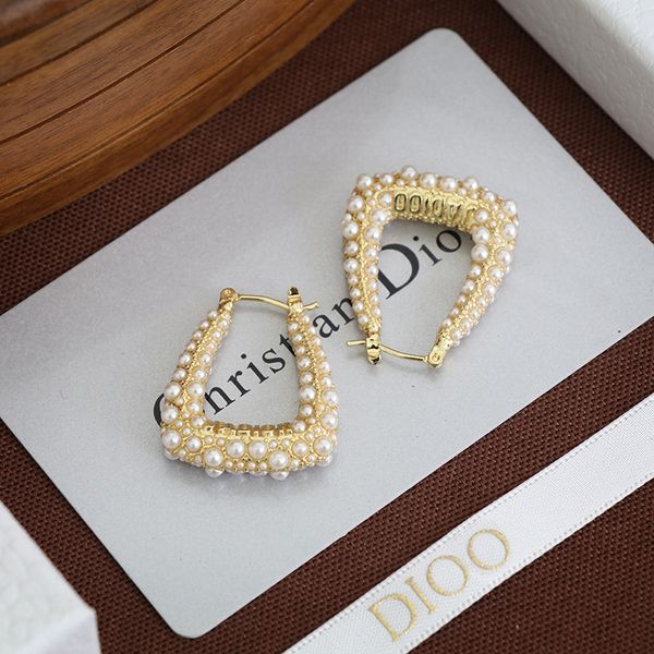

70% off high-quality jewelry family letter pearl 2021 personality fashion versatile women's earrings, Golden