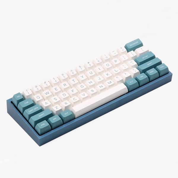 

keyboards maxkey sa keycap green and white color matching two-color injection molding process 134 keys are suitable for most mechanical ke