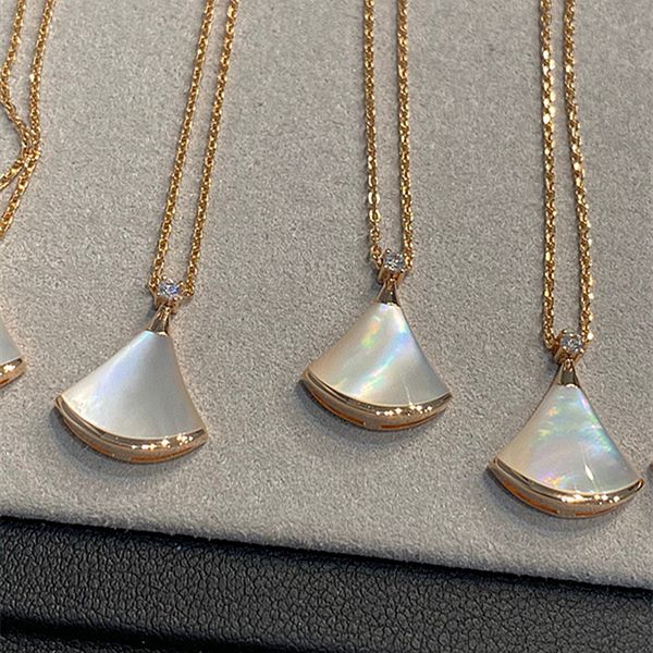 

design jewelry skirt, fan, shell necklace, female summer design, light luxury, minority clavicle chain, 2021 new fashion decorative, Silver