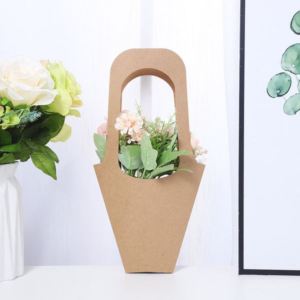 10 pezzi sacchetti di carta kraft coreani scatola di fiori portatile borsa regalo festa bouquet floreale artificiale negozio di fiori materiale del pacchetto