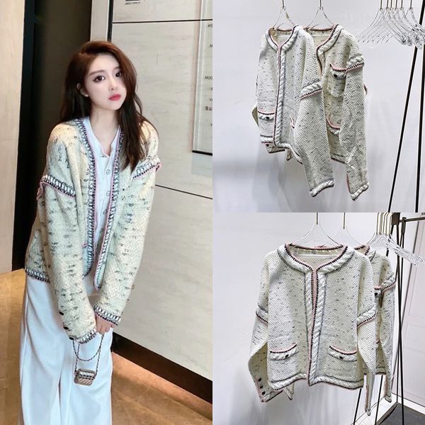 

xiaoxiangfeng short tweed autumn clothes 2021 new women's loose and versatile coat with hong kong flavor, White;black