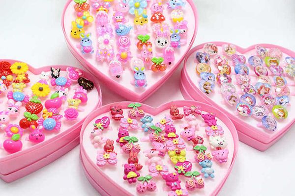 

2021 childrens fashion ring box acrylic transparent love box animal fruit cartoon gift accessories, Red;brown