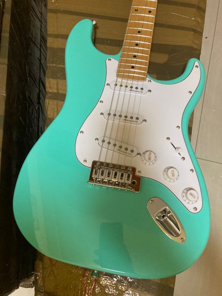 

custom body 6 string maple fingerboard stratocast-er electric guitar in stock