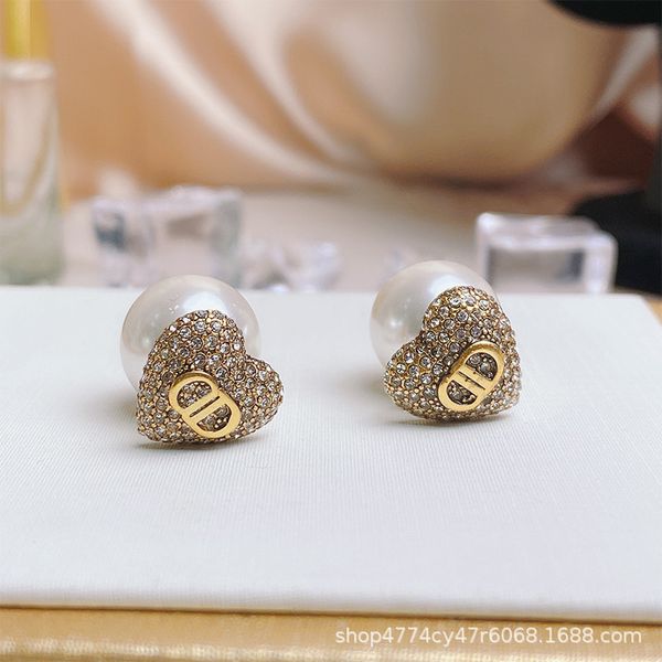 

2020 new product d family letter love full diamond pearl two fashion temperament earringsnwyi, Black