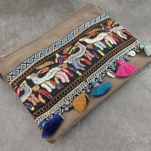 Custodie per borse per cosmetici Borsa a tracolla in tessuto marrone Boho Chic Donna Tribale Hippie Gypsy Nappa con frange Festival musicale Secchiello Borsa a tracolla morbidaC