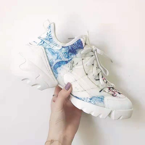 

wholesale brand-name dancing and leisure horseshoe shoes 28 colors. welcome to consult the picture designer's ace sneakers